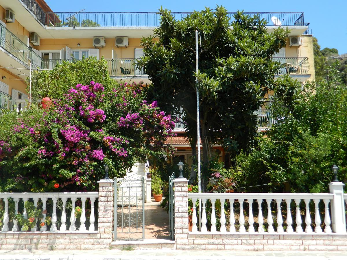 Logara'S Apartments Agia Efimia Zewnętrze zdjęcie